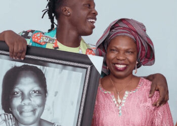 Seyi Vibez Mother