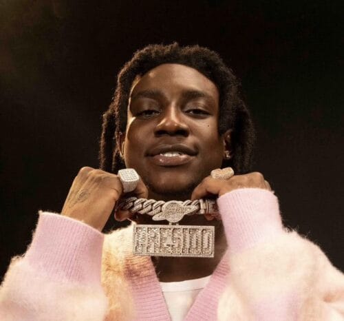 Shallipopi Performs “Laho” During Royal Visit in Edo State